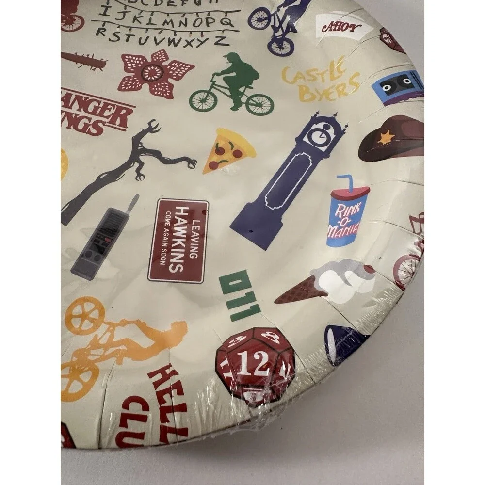 Netflix Stranger Things Party Dinner Plates 9 Inch Pack of 8 Sealed
